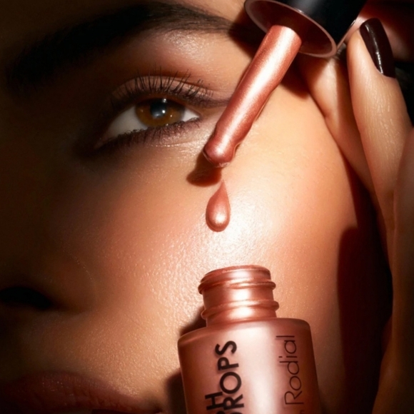 Rodial Blush Drops (liquid blush) - Picture 3 of 6